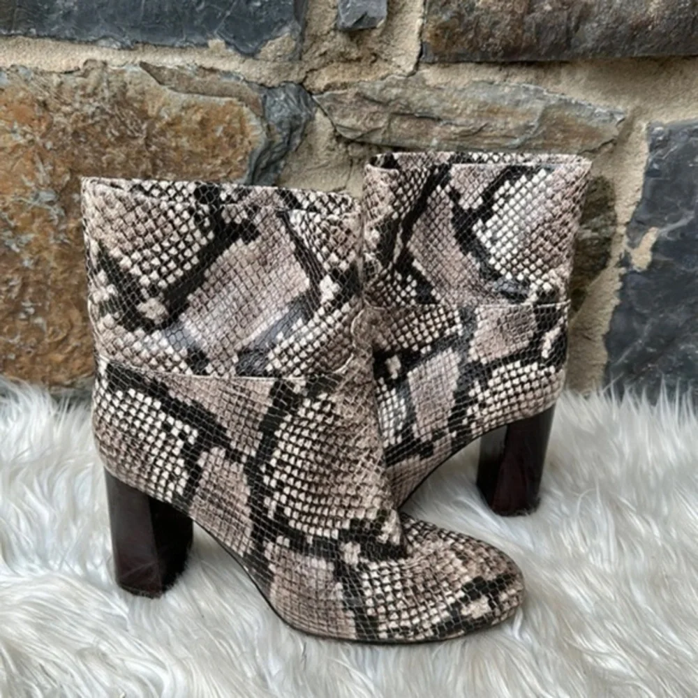 Tory burch snakeskin heeled ankle boots 6.5